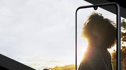 Best smartphones with AMOLED display under Rs 20,000