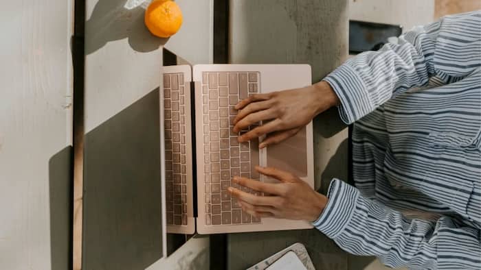 Turning off automatic Windows 11 updates is not rocket science.