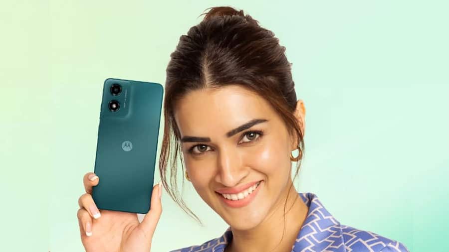 Moto G04s launched with 90Hz screen and big battery for Rs 6,999 Moto G04s