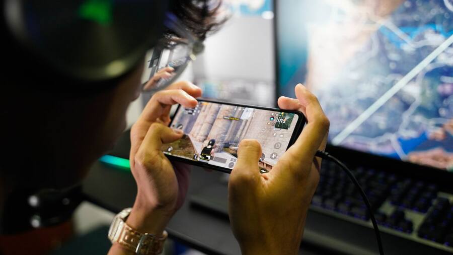 PUBG update brings 120FPS mode on select Samsung phones Samsung phone users are getting a new PUBG update.