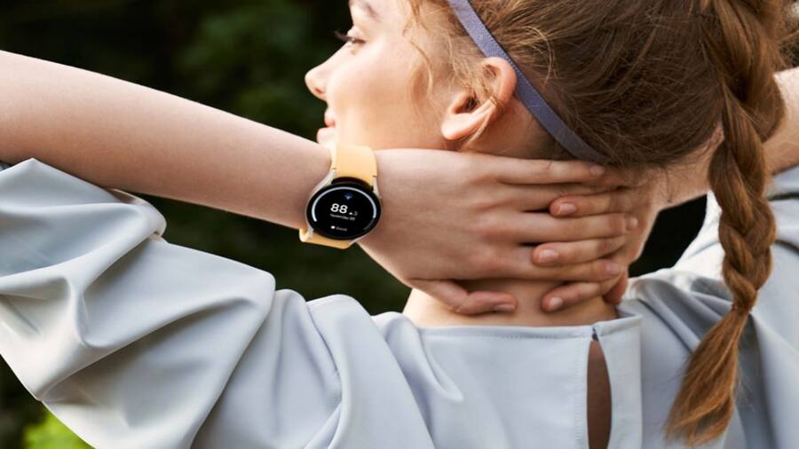 Samsung Galaxy AI features are coming to Galaxy smartwatches Samsung is rolling out AI features to its smartwatches.