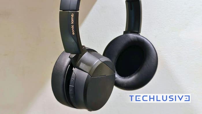 The Sonic Lamb Headphones are currently selling for a discounted price of Rs 16,999.