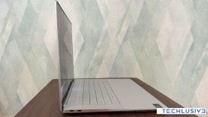 Dell XPS 16 side