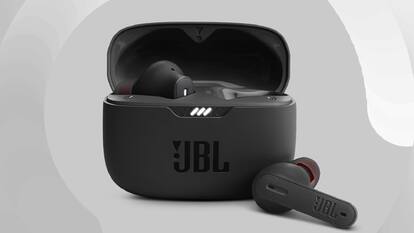 Amazon World Music Day: ईयरबड्स समेत इन प्रोडक्ट पर मिल रही गजब छूट, कम कीमत में खरीदने का बढ़िया चांस