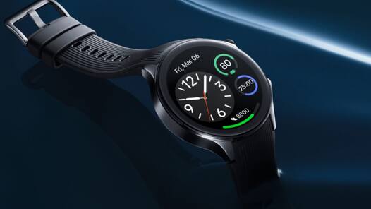 Amazon Deals: बेस्ट सेलिंग स्मार्टवॉच पर मिल रही धमाकेदार डील, कम दाम में खरीदने के लिए लगी होड़