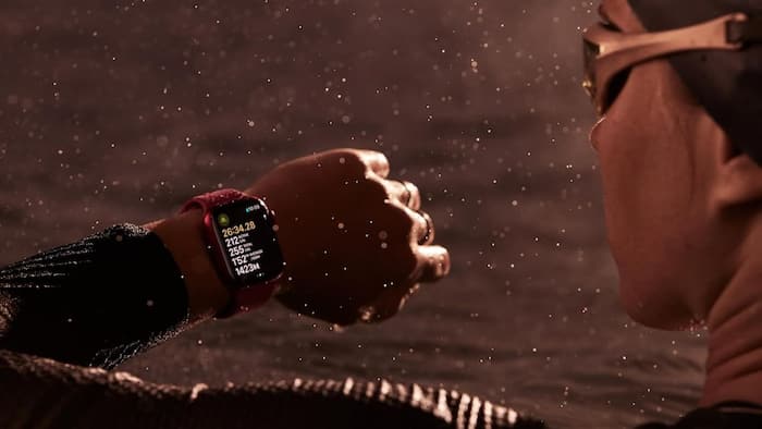 Amazon is offering Apple Watches at discounted prices.