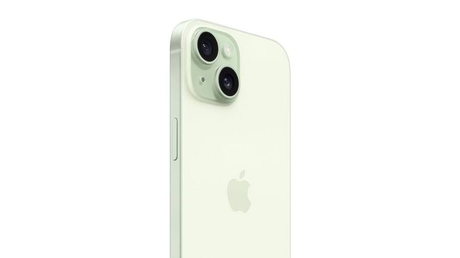 iPhone 15 Selfie Camera