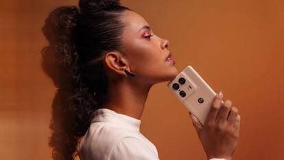 Motorola to launch new phone with wooden back in India soon