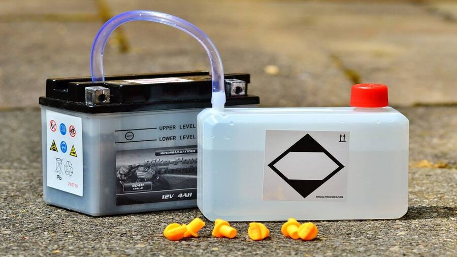 Amazon finds: Best inverter batteries that you can get under Rs 15,000 Inverter battery