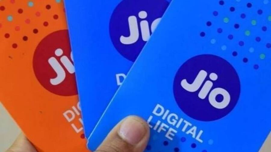 Jio यूजर्स की मौज, इन प्लान में लंबी वैलिडिटी के साथ रोज मिलेगा 2GB डेटा Jio (2)