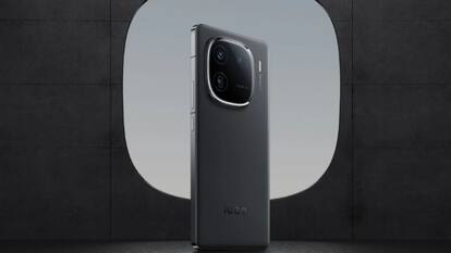 16GB तक RAM, 50MP का कैमरा और 5000mAh बैटरी वाले iQOO 12 5G पर Discount, Amazon का गजब ऑफर