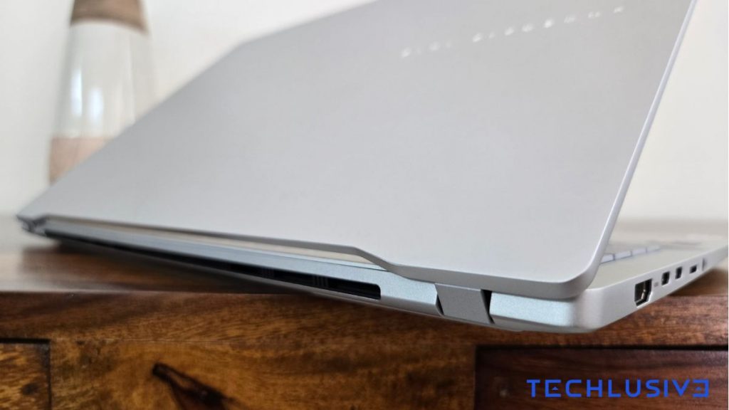 Vivobook S5507 back