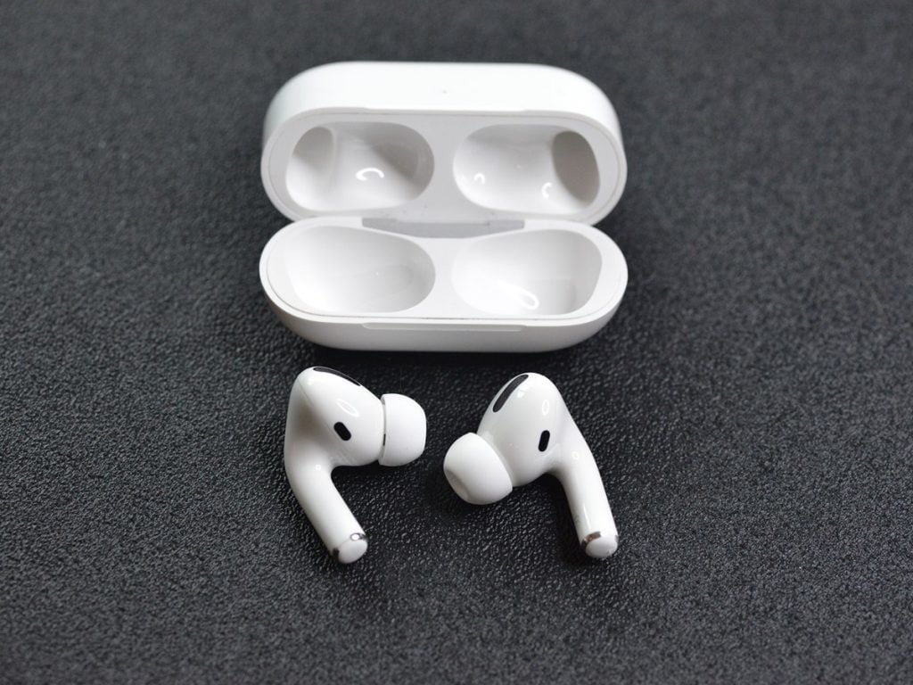 AirPods 4