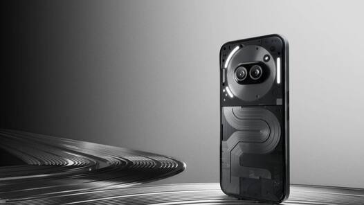 Nothing Phone (2a) Plus की पहली सेल आज, मिलेगा बंपर डिस्काउंट