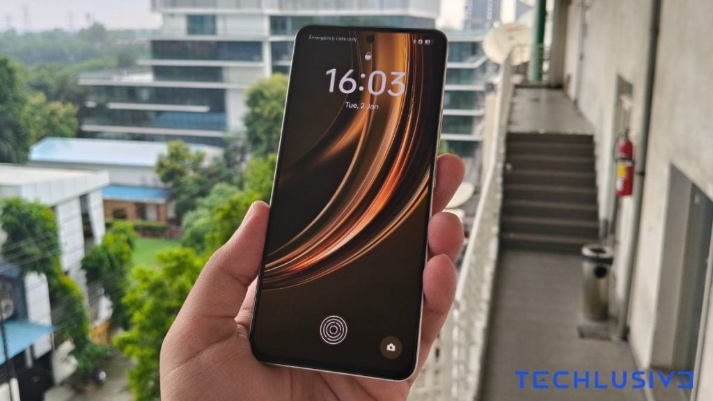 Realme 13 plus display
