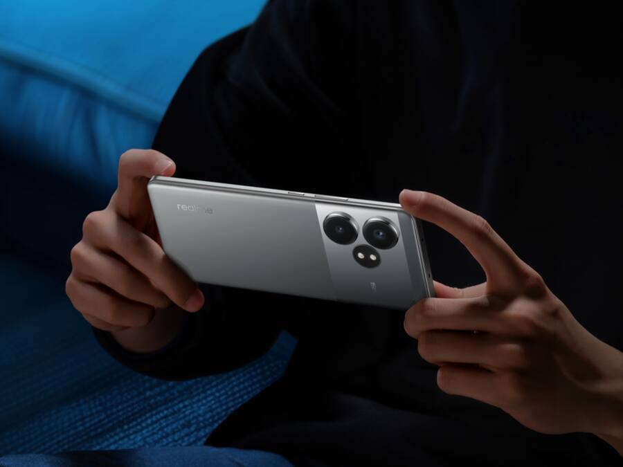 Amazon Deals: गजब ऑफर पर मिल रहे Samsung, Realme और OnePlus के फोन, 27 हजार से कम में लाएं घर Realme GT 6T 5G (3)