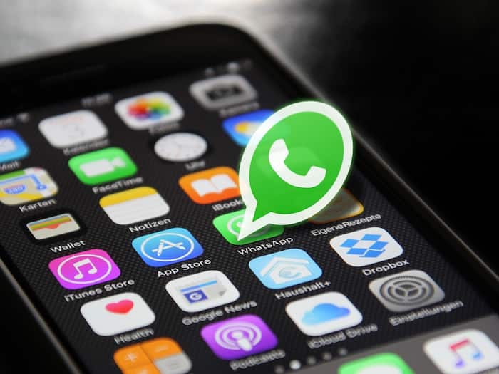 WhatsApp chat themes