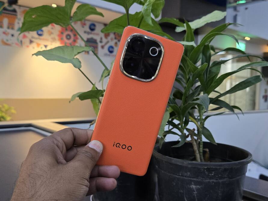 iQOO Z9s Pro फोन की पहली सेल आज, जानिए कीमत और ऑफर्स