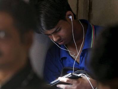 Airtel vs Vodafone - Who's Got the Best Prepaid Plan?