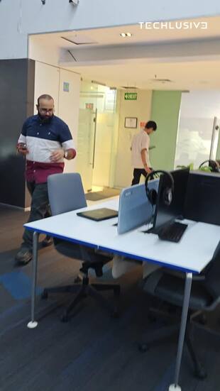 Should you take the metro or the bus? Compare here!