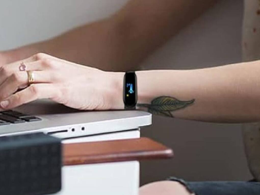 Adlynlife M5 Smart Band Wireless