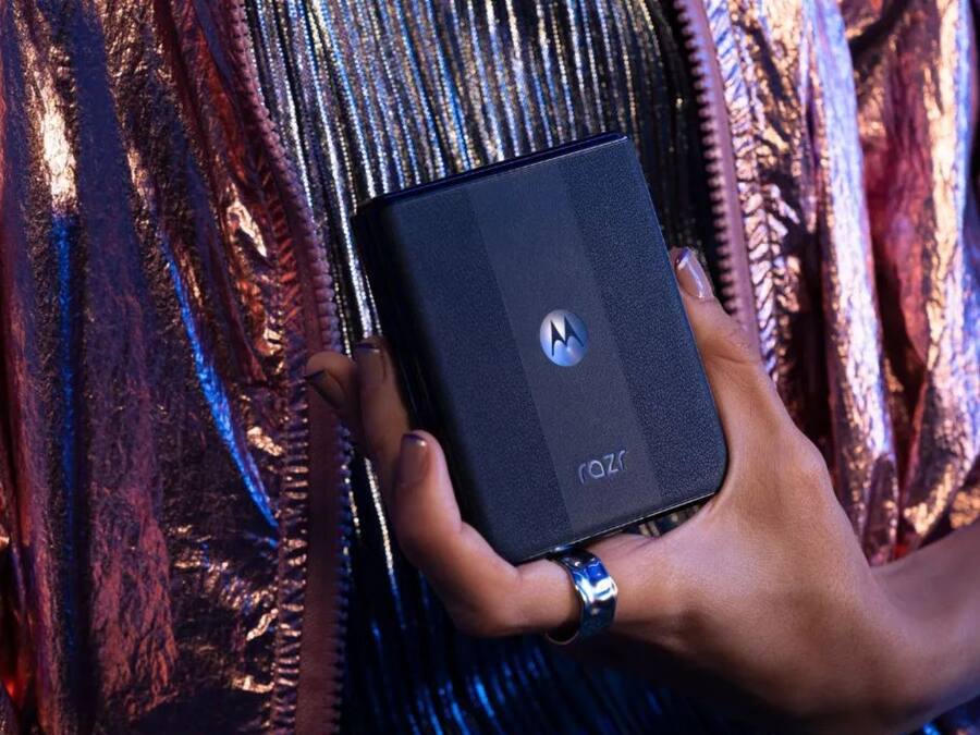 Motorla Razr 50 Neww (5)