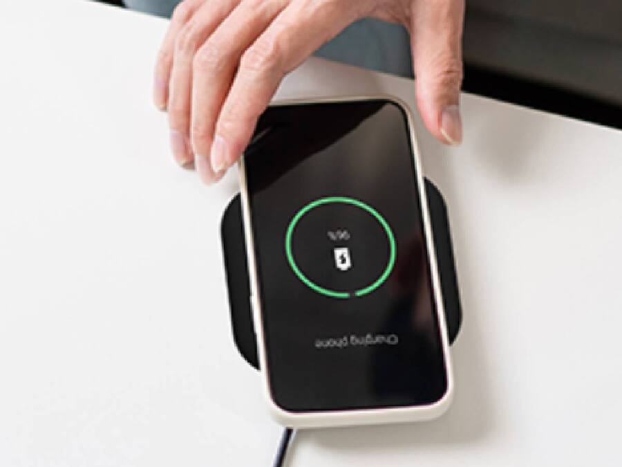 RAEGR MagFix Arc M500 15W Mag-Safe Compatible Wireless Charger