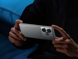 12GB RAM, 5500mAh बैटरी और 50MP कैमरा वाले Realme GT 6T 5G पर Discount, Amazon Sale में मिल रहा Offer
