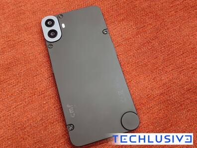 CMF Phone 1 Review: सस्ते में मिलेगा पेंच वाला नया डिजाइन, खरीदें या नहीं?