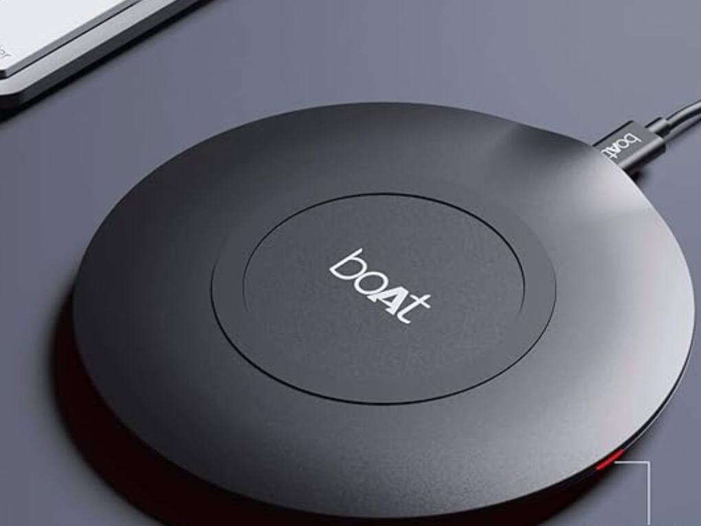 boAt floAtpad 350 Qi Certified Wireless Charger