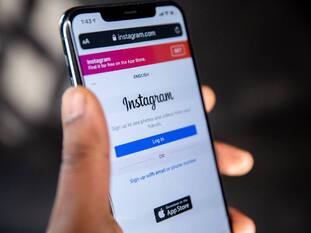 Instagram’s Cracking Down On Suspicious DMs, Especially For Teens: Here's How