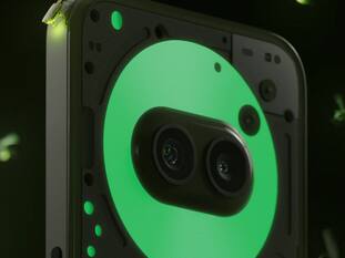 Nothing लाया अंधेरे में चमकने वाला खास स्मार्टफोन, जानें कीमत और फीचर्स