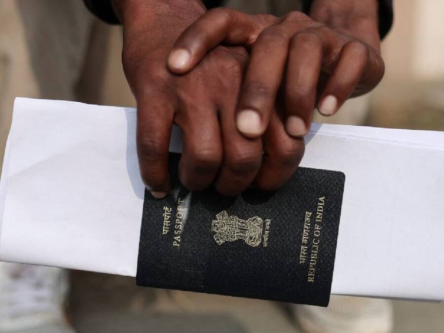 घर बैठे फटाफट बनवाना है E-Passport, अभी अपनाएं आसान तरीका PASSPORT