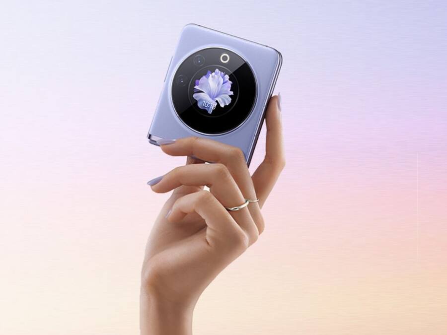 Tecno Phantom V Flip neww (2)