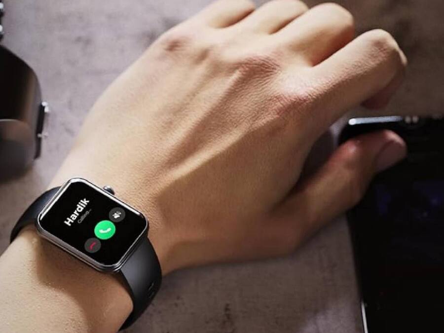 boAt Xtend Plus Smart Watch