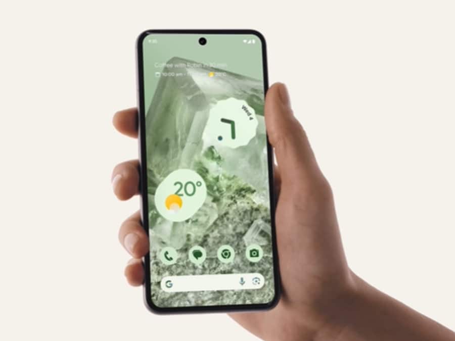 Google रोल आउट कर रहा कई नए AI फीचर्स, अब खुद से बना पाएंगे Emoji Google Pixel 8 (2)