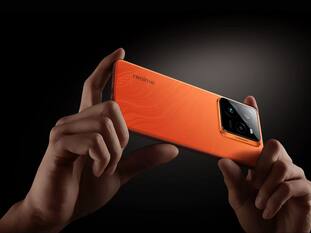 Realme GT 7 Pro 5G की First Sale आज, 16GB RAM, 5800mAh बैटरी और 50MP कैमरा वाले फोन पर मिलेगा तगड़ा Discount