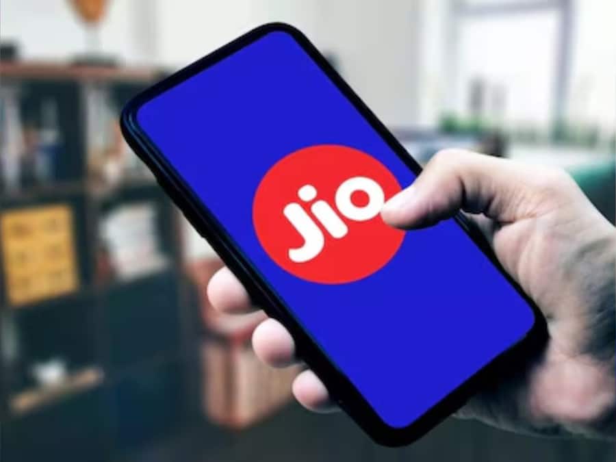 Jio का धाकड़ प्लान, रोज 2GB डेटा के साथ फ्री में मिलेगा Disney+ Hotstar jio (8)