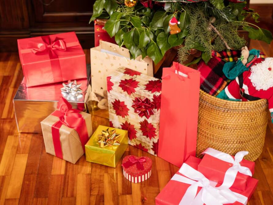 Christmas 2024: इस क्रिसमस दोस्तों को गिफ्ट करें ये गैजेट, लाएंगे उनके चेहरे पर प्यारी सी मुस्कान