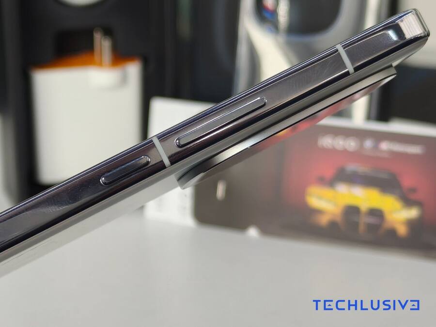 IQOO 13 volume and power buttons