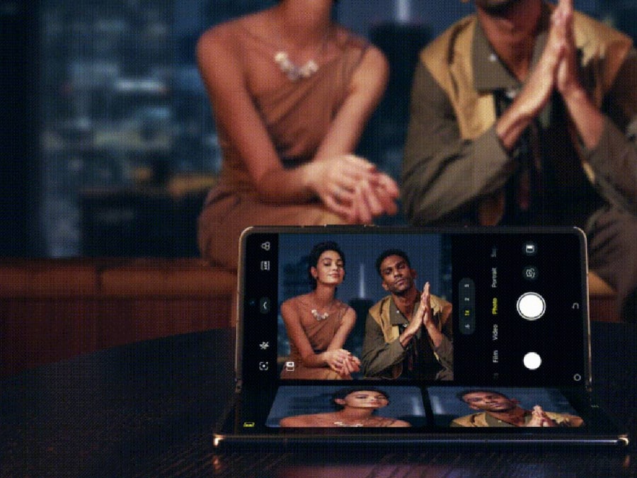 TECNO PHANTOM V Fold 2 और PHANTOM V Flip 2 भारत में लॉन्च, जानें कीमत और फीचर्स TECNO PHANTOM V FOLD 2 (1)