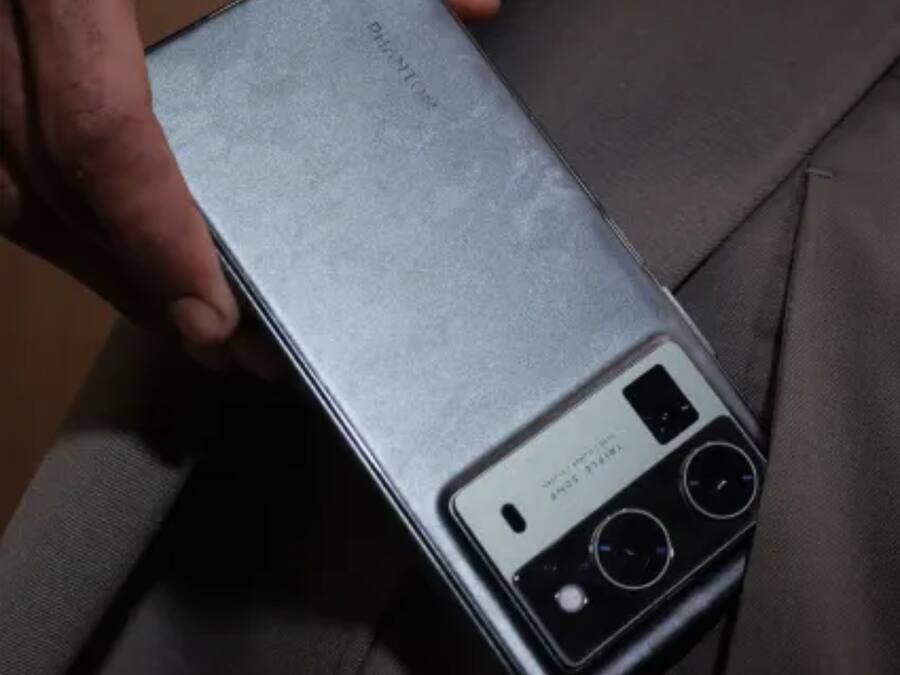 Tecno Phantom V Fold 2 (1)