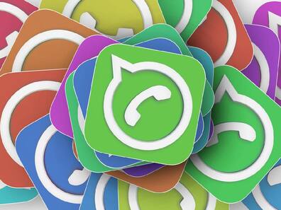 WhatsApp की बड़ी तैयारी! जल्द मिलेगा Edit Album Caption फीचर