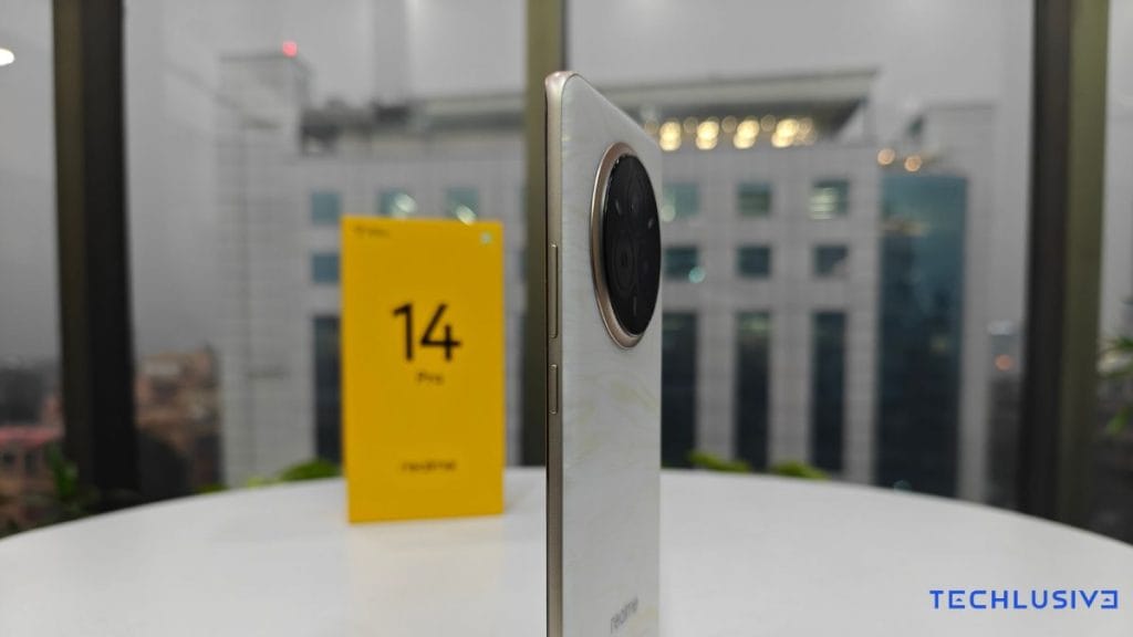 Realme 14 Pro right side