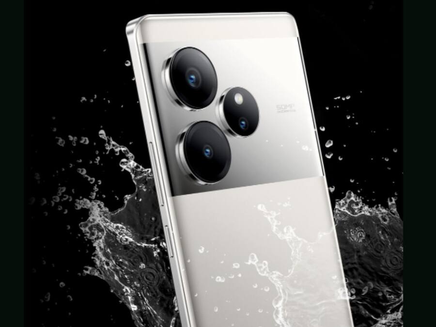 Realme GT 7 could bring 120W fast charging support; Here's what we know Realme GT 6 5G neww (5)