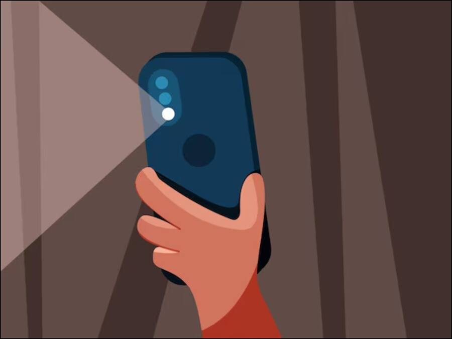 Android फोन की टॉर्च से आ रही कम रोशनी? ऐसे चुटकियों में बढ़ाएं Flash