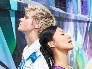 Amazon Deals: 1 हजार से कम महीना देकर घर लाएं Apple-Samsung के ईयरबड्स, देखें टॉप डील