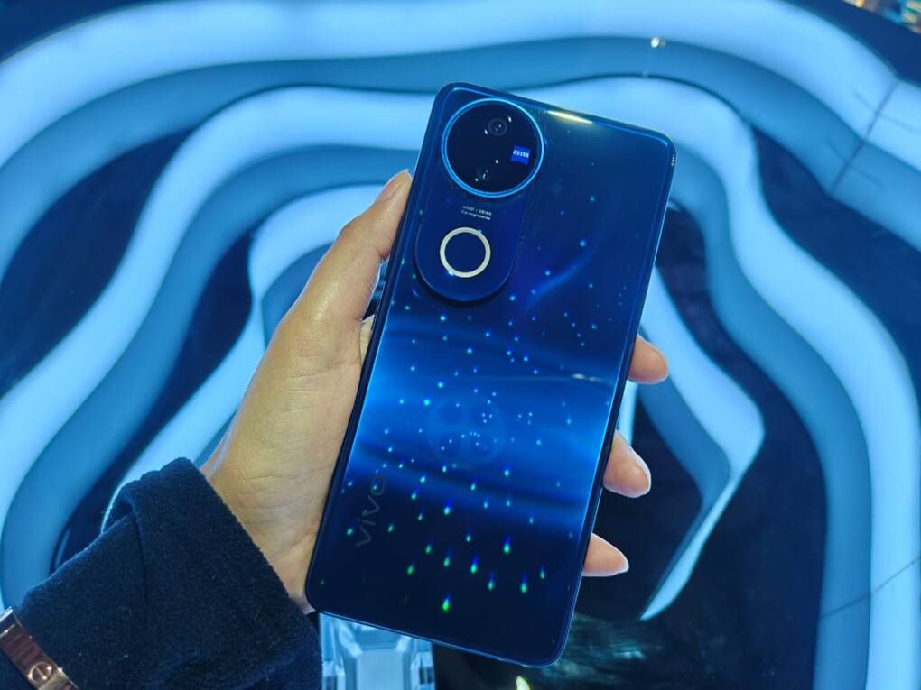 Vivo V50 (4)