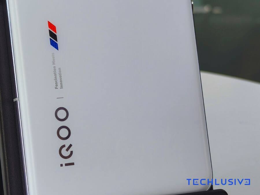 IQOO 13 back close up