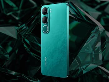 32MP सेल्फी कैमरा, 80W फास्ट चार्जिंग और 256GB स्टोरेज वाला Vivo Y300 सस्ते में होगा आपका, मिल रही धांसू डील